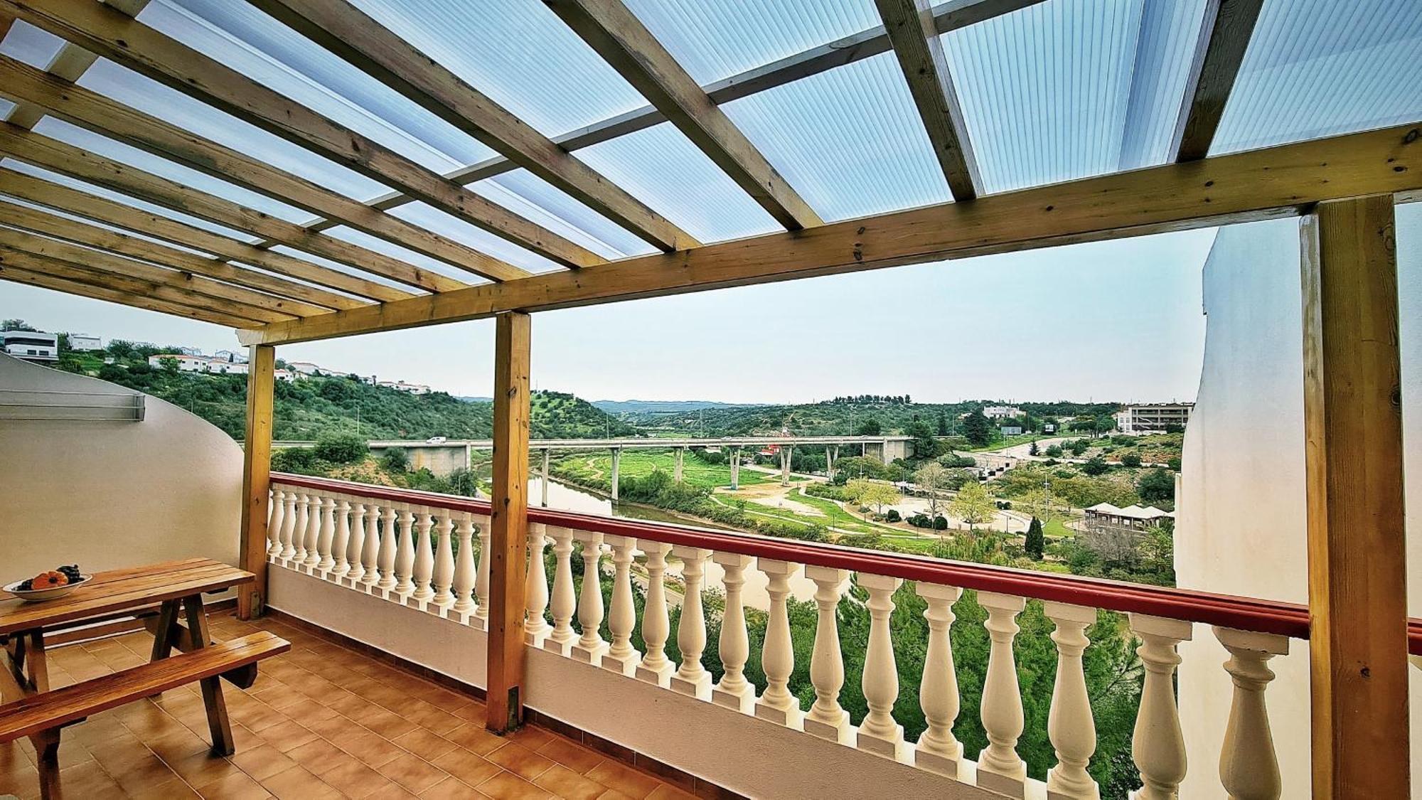 Casa Familia Cardoso Holiday home *